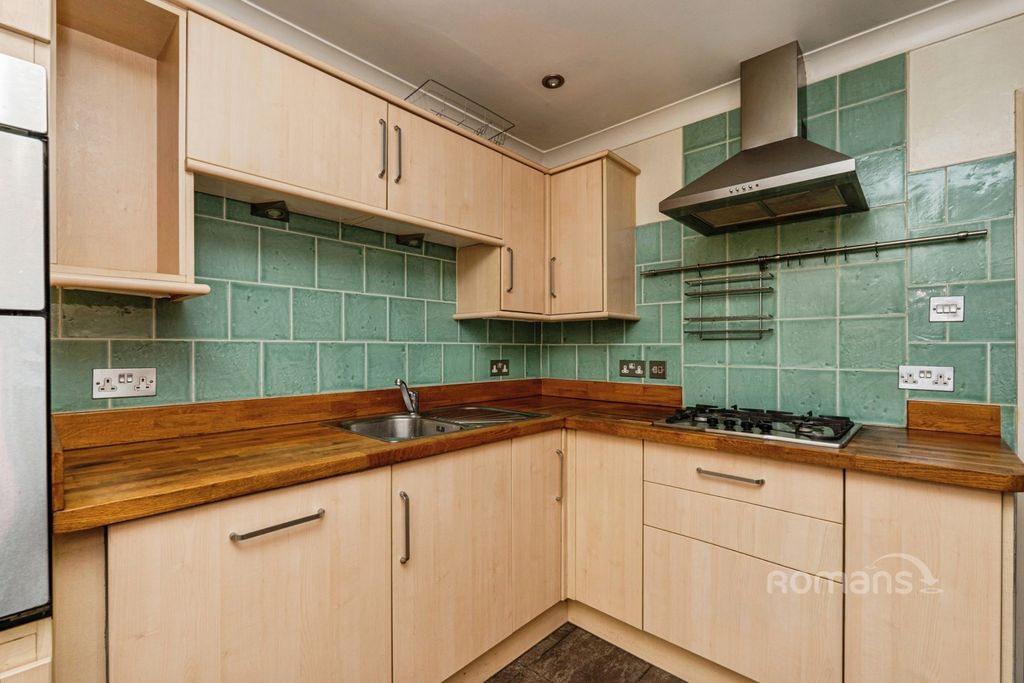 Property photo 3 of 14 Pbox-Img.Jpg