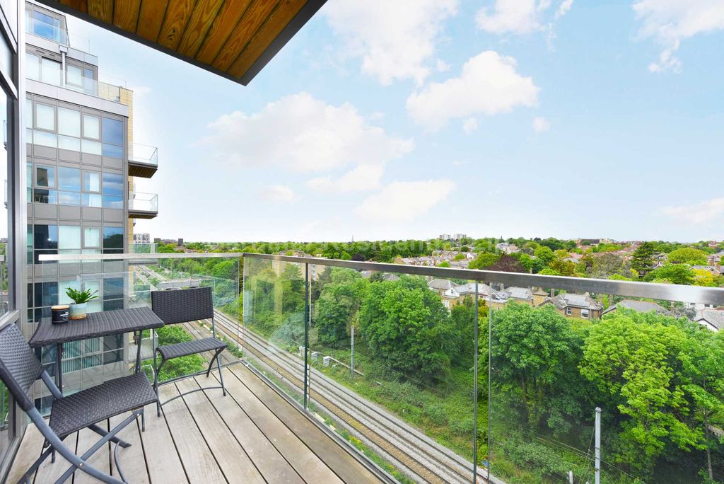 Property photo 1 of 9