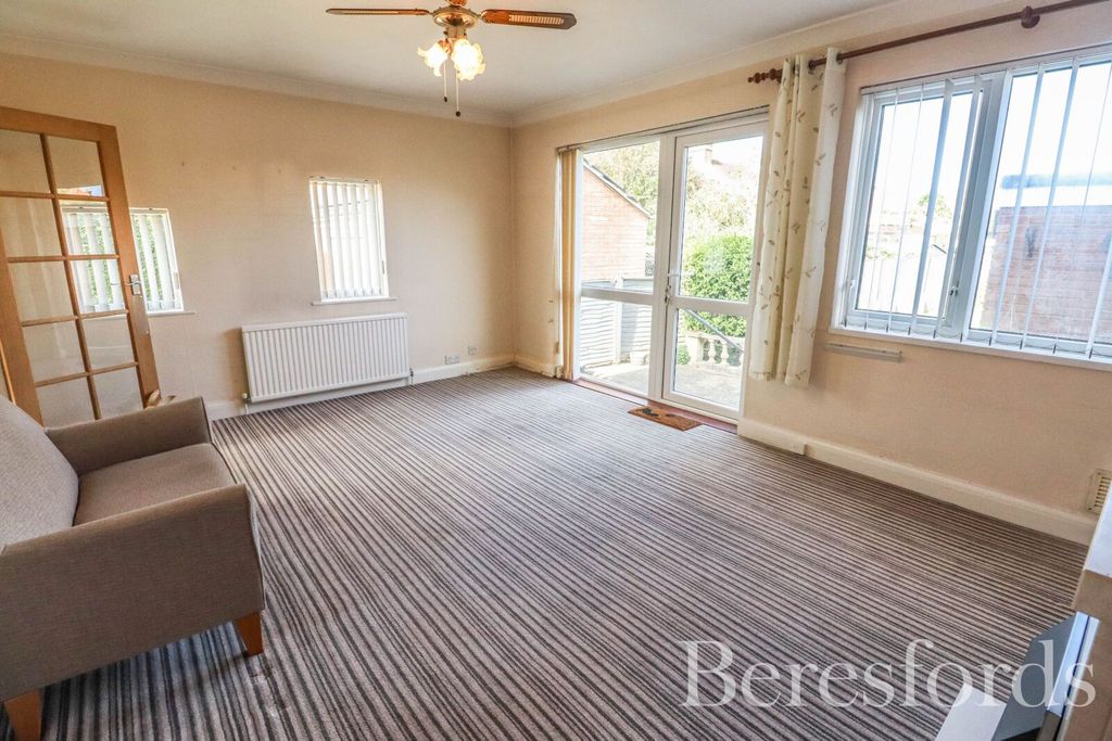 Property photo 3 of 16 Picture No. 26