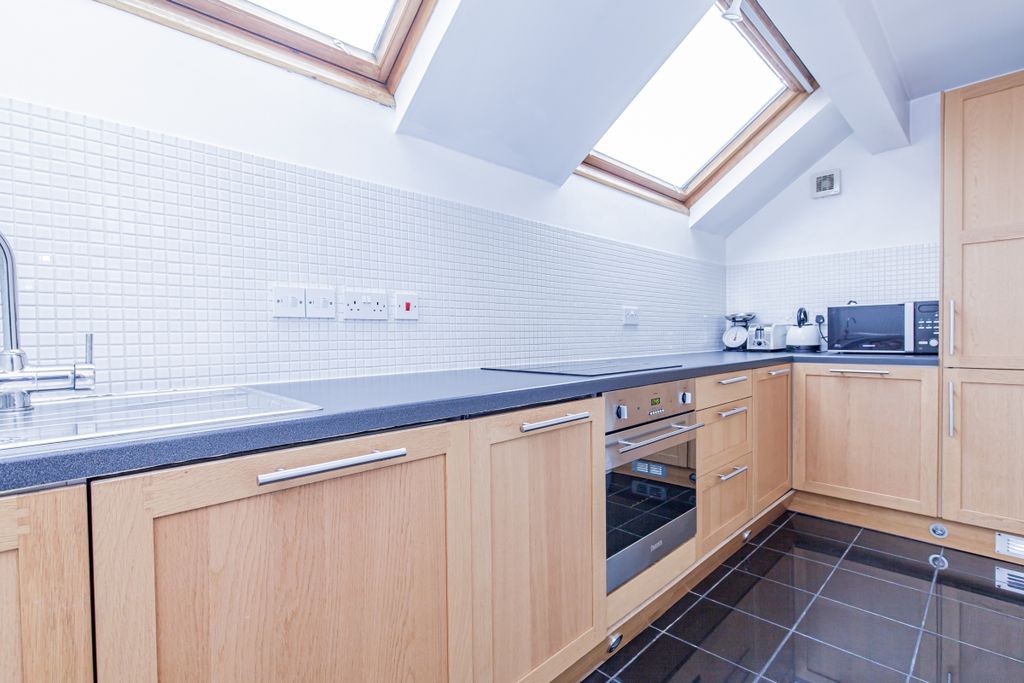 Property photo 3 of 7 145000