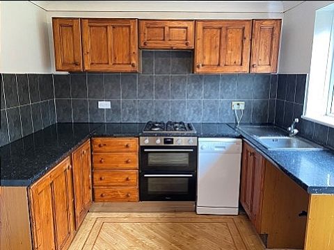 Property photo 3 of 11 Img_2067