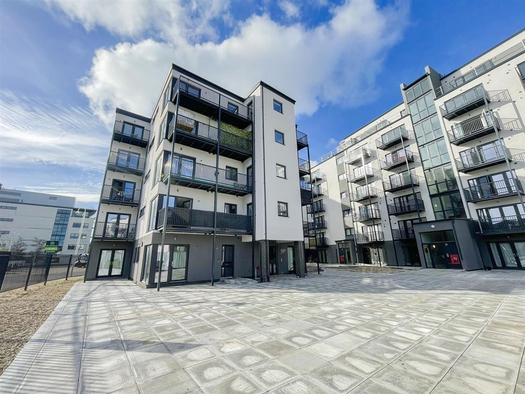 Property photo 1 of 13 6-6d0942E1-6237-42Cf-B1Ab-A8c86B9820Fa.Jpg