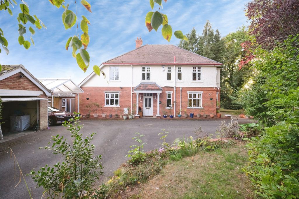 Property photo 1 of 29