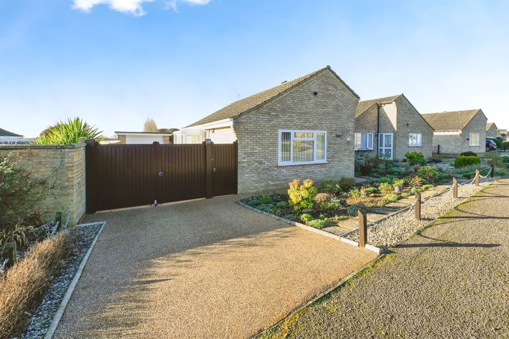 Property photo 1 of 16