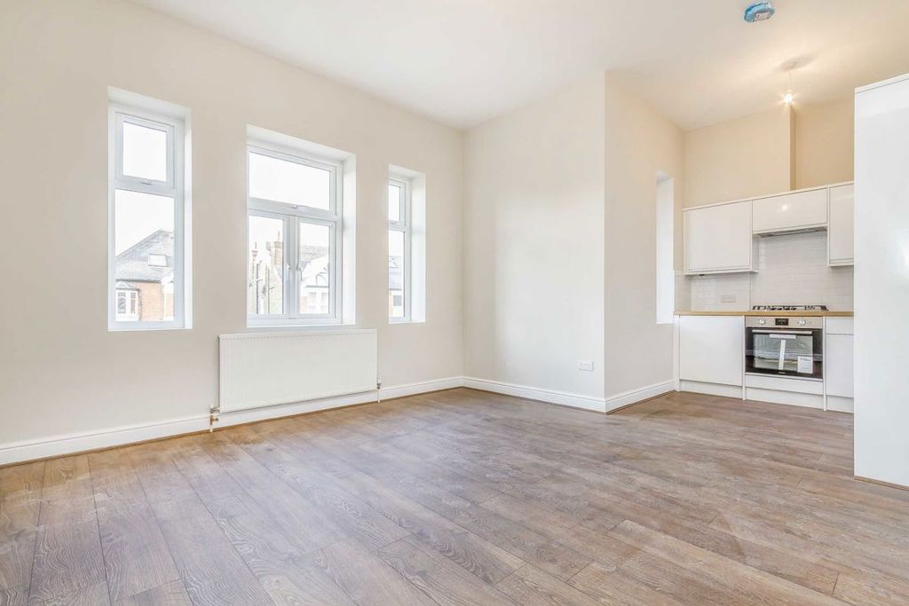Property photo 2 of 5