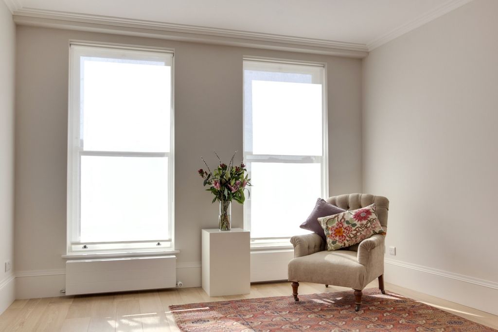 Property photo 3 of 8 Sitting Room