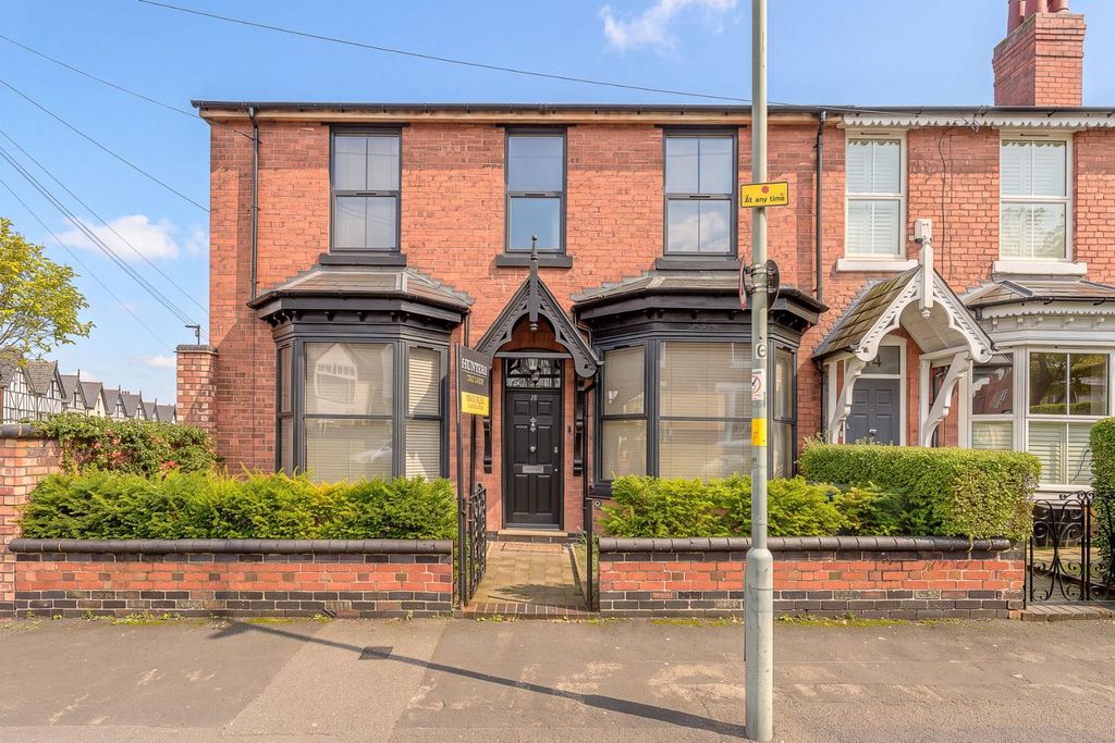 Property photo 1 of 29