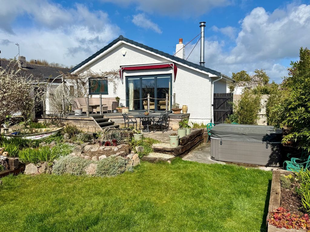 Property photo 3 of 34