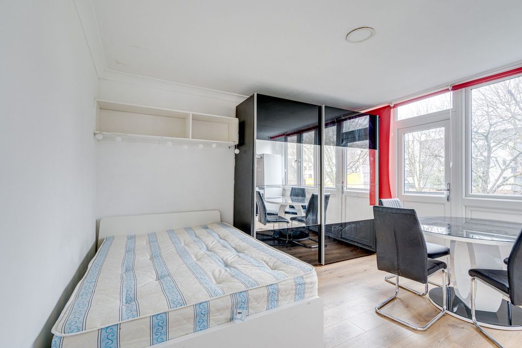 Property photo 1 of 6 Ln3Nhwba