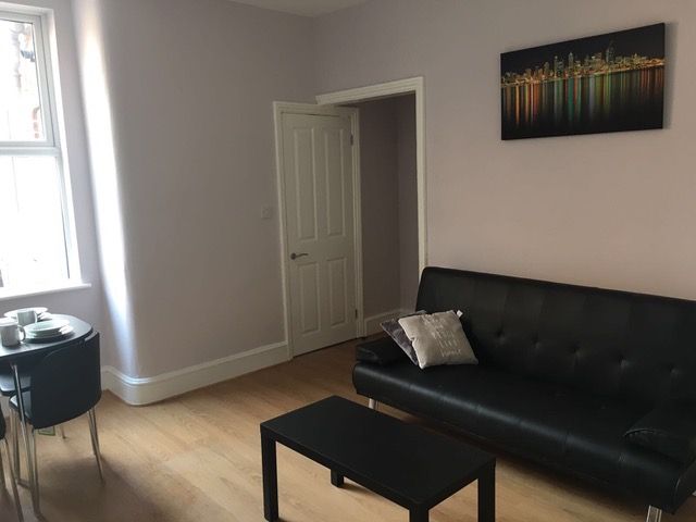 Property photo 1 of 7 Lounge