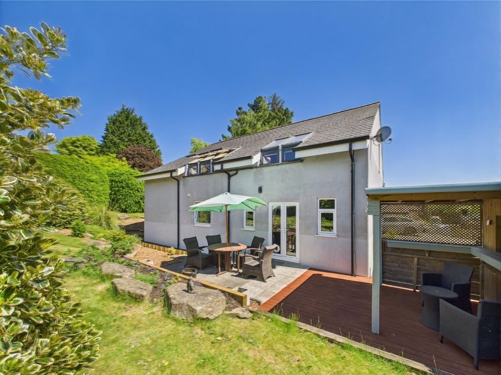 Property photo 1 of 27 Cam04899G0-Pr0102-Still023.Jpg