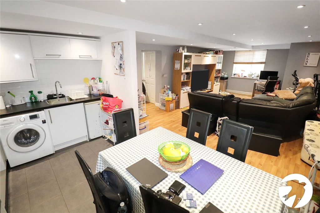 Property photo 3 of 11 Picture No. 07