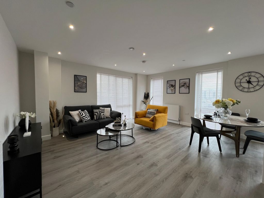 Property photo 2 of 11