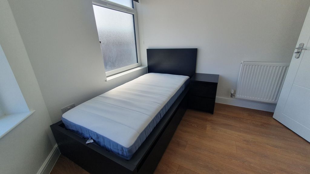 Property photo 3 of 9 Gallery