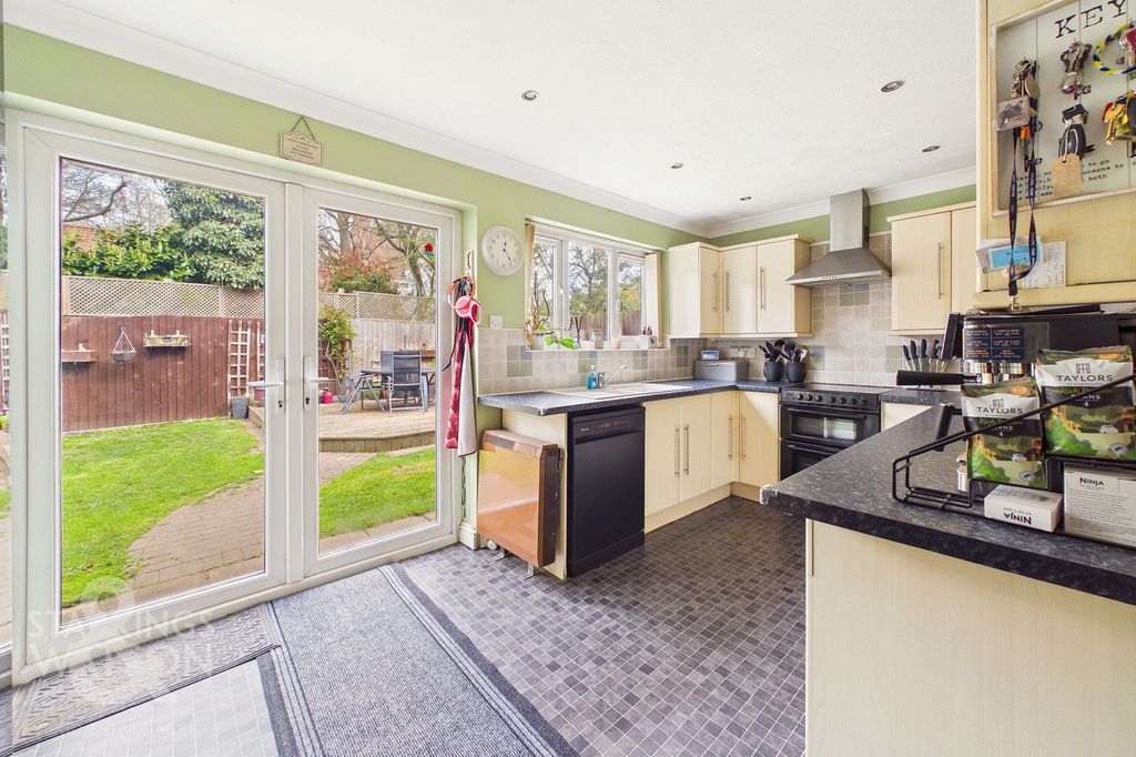 Property photo 3 of 22