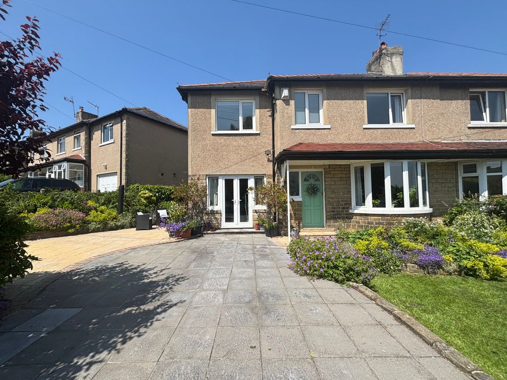 Property photo 1 of 34 Front 2