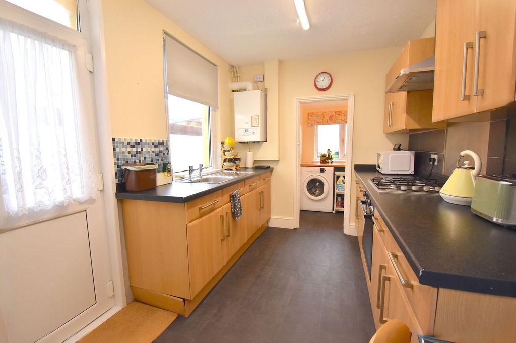 Property photo 2 of 26