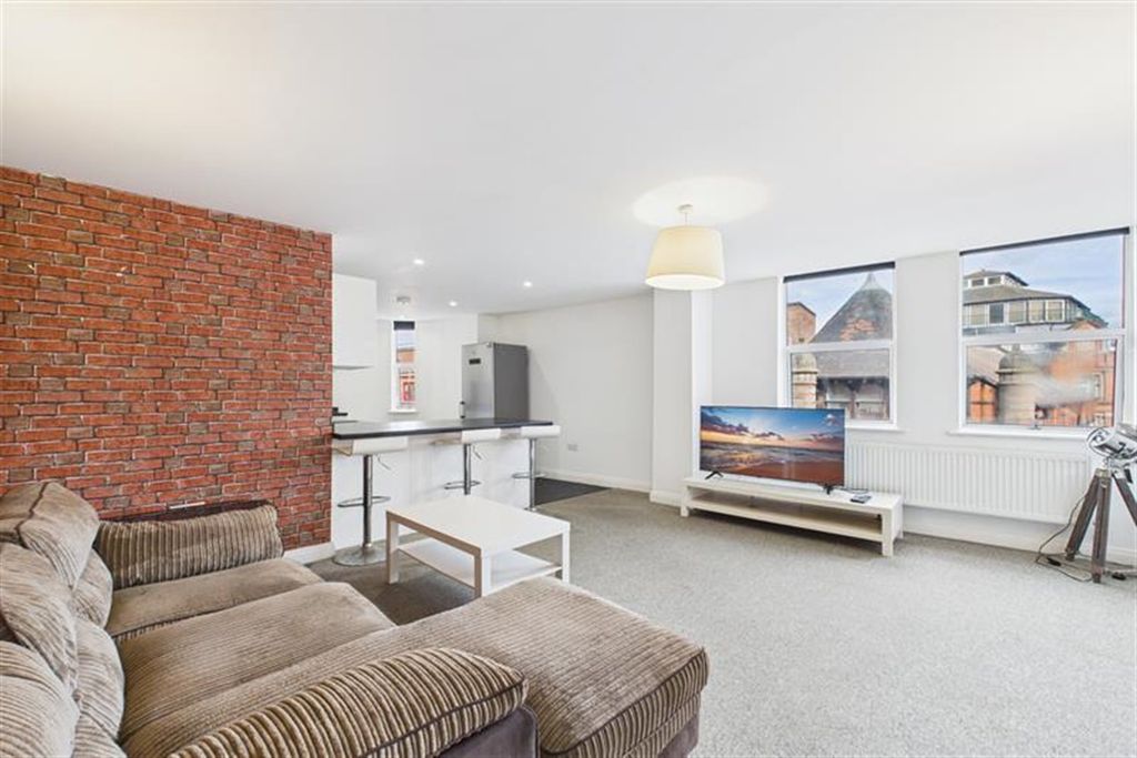 Property photo 1 of 9 (Main)