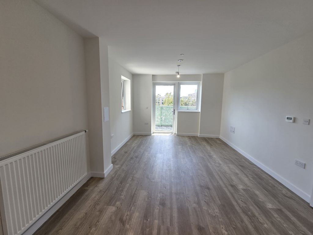 Property photo 2 of 11 Gallery
