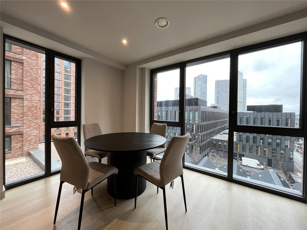 Property photo 3 of 31 Picture No. 03