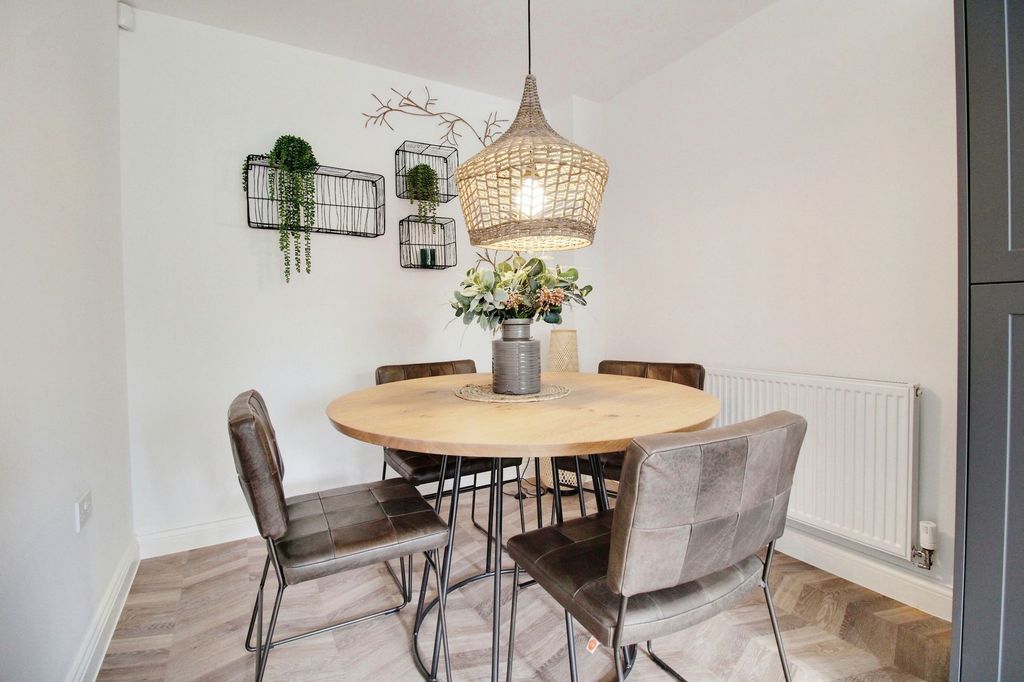 Property photo 3 of 9 Show Home Breakfast