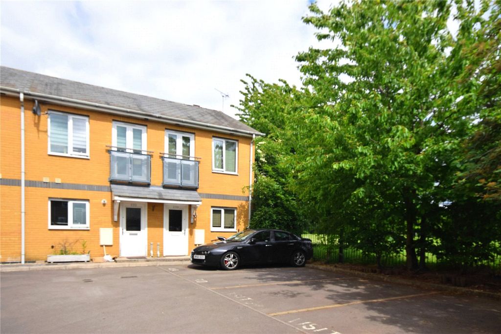 Property photo 1 of 15 Picture No. 18