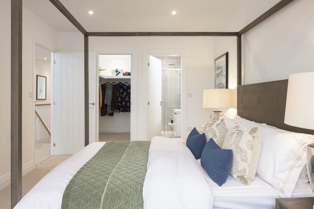 Property photo 2 of 21 Samuel Gardens, Arlesey