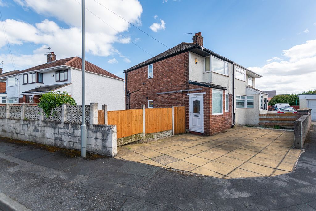 Property photo 1 of 16