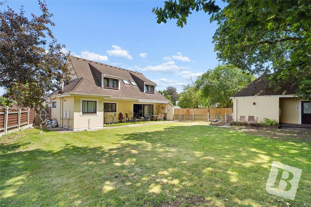 Property photo 1 of 16 Rear Garden