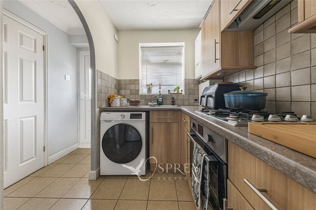 Property photo 3 of 16 Picture No. 35