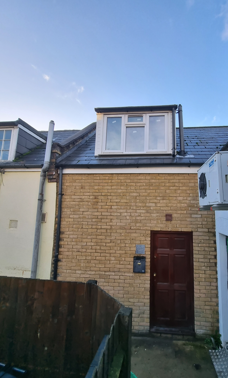 Property photo 3 of 6 Front Entrance