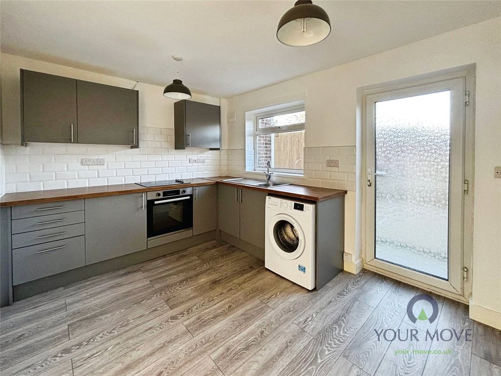 Property photo 2 of 13 Dining Kitchen