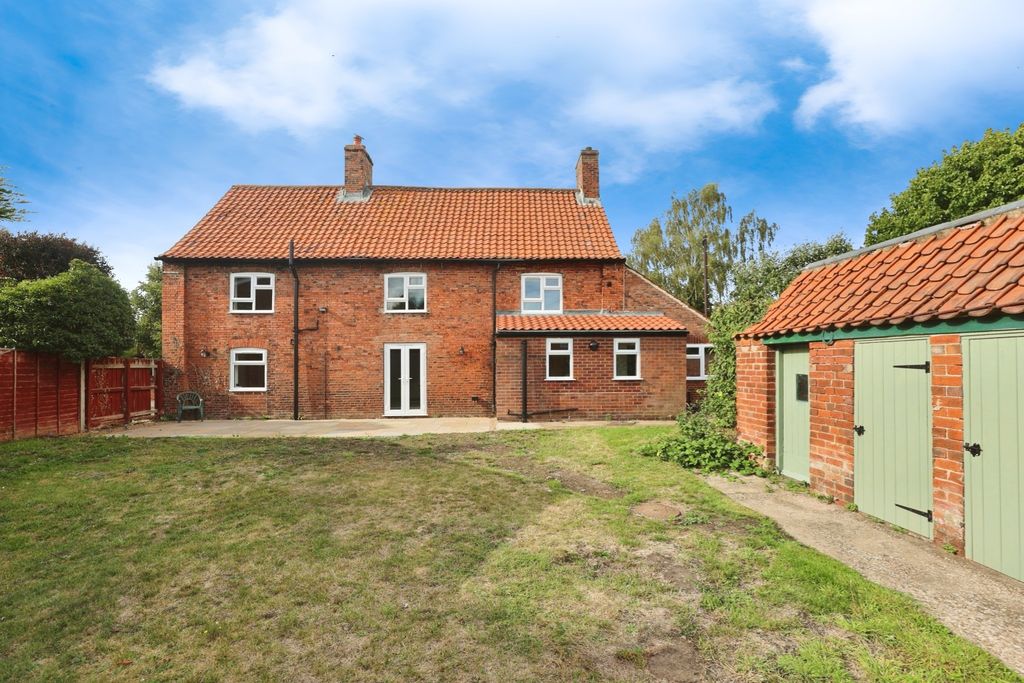 Property photo 1 of 29 4355711