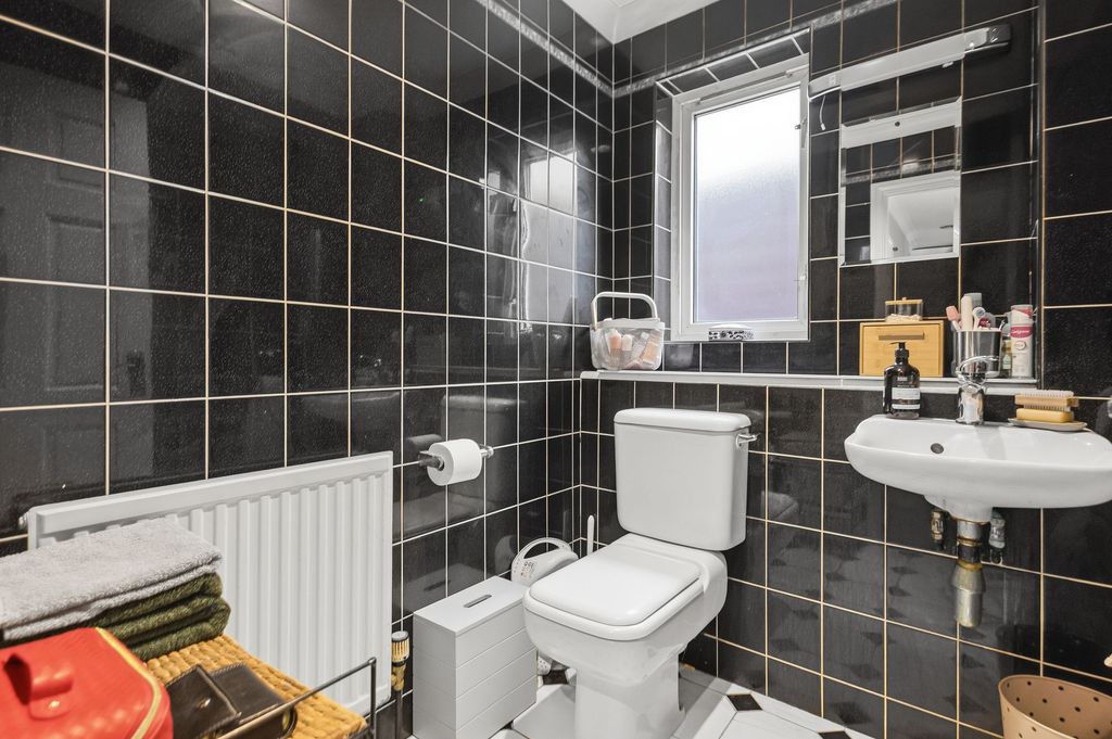 Additional image 15 of 5 bed detached house for saleWellfield Road, Folkestone CT20