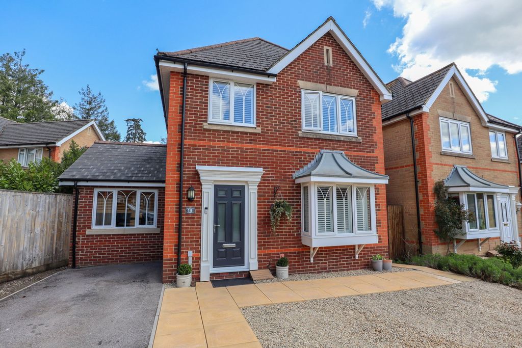 Property photo 1 of 19