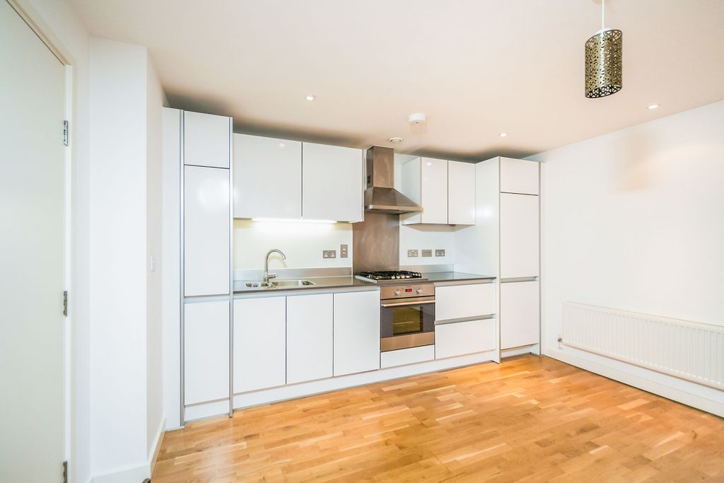 Property photo 2 of 9 6553F69d-5Ea5-44E7-B
