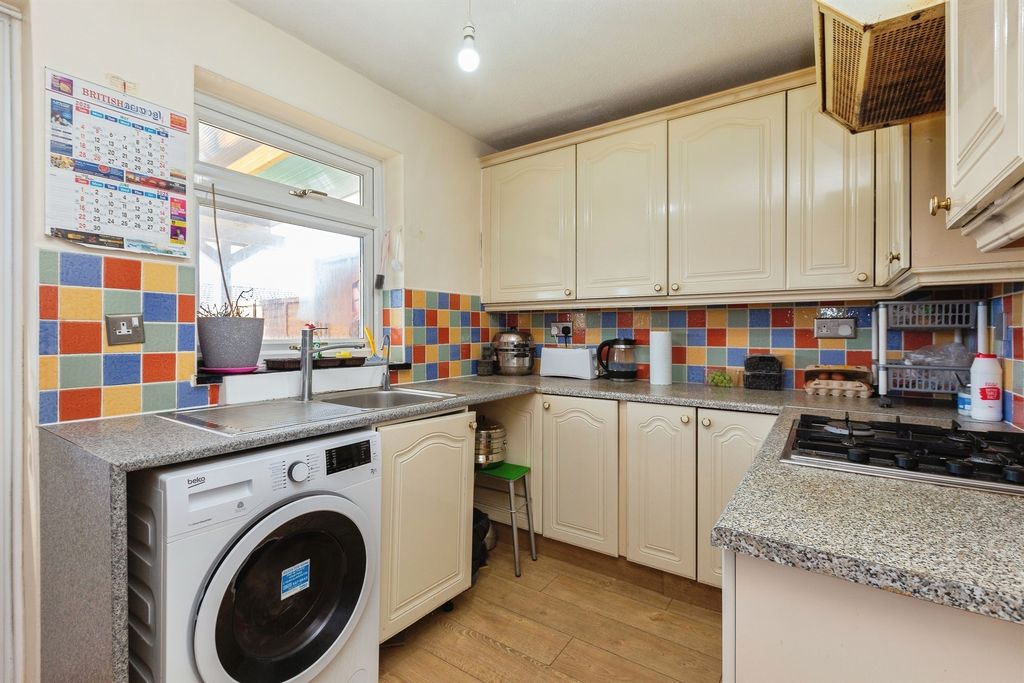 Property photo 3 of 17