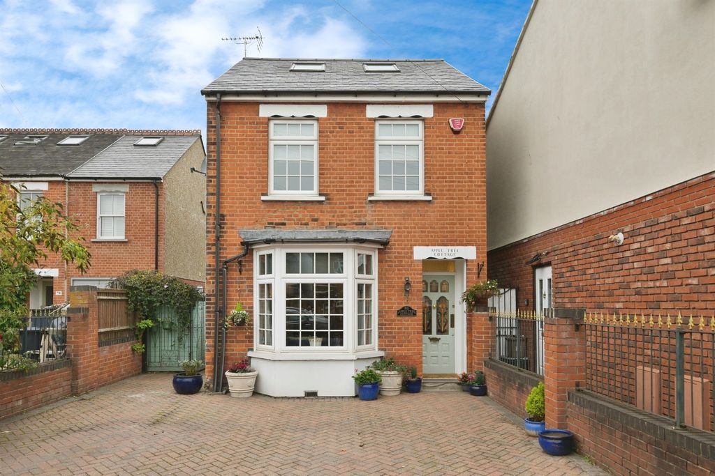 Property photo 1 of 22