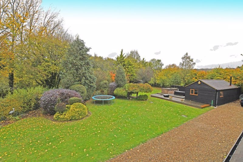 Property photo 3 of 43 Photo 33