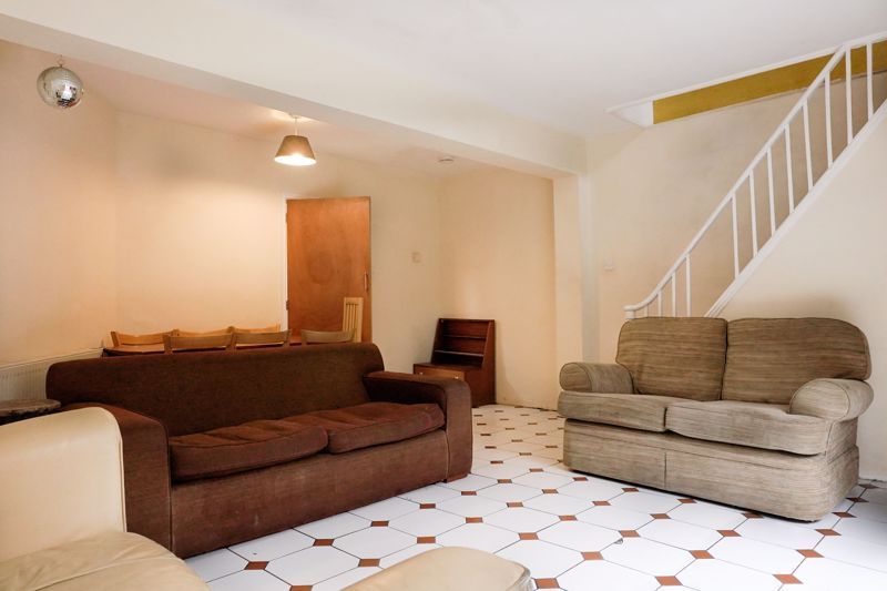 Property photo 1 of 11 Photo 12