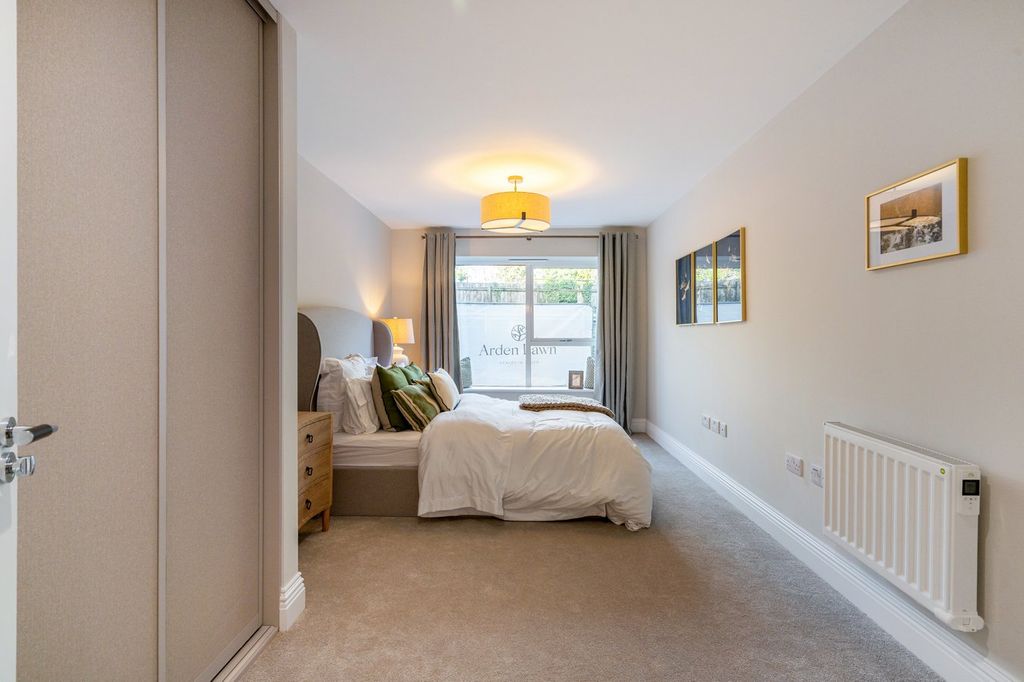 Property photo 2 of 24