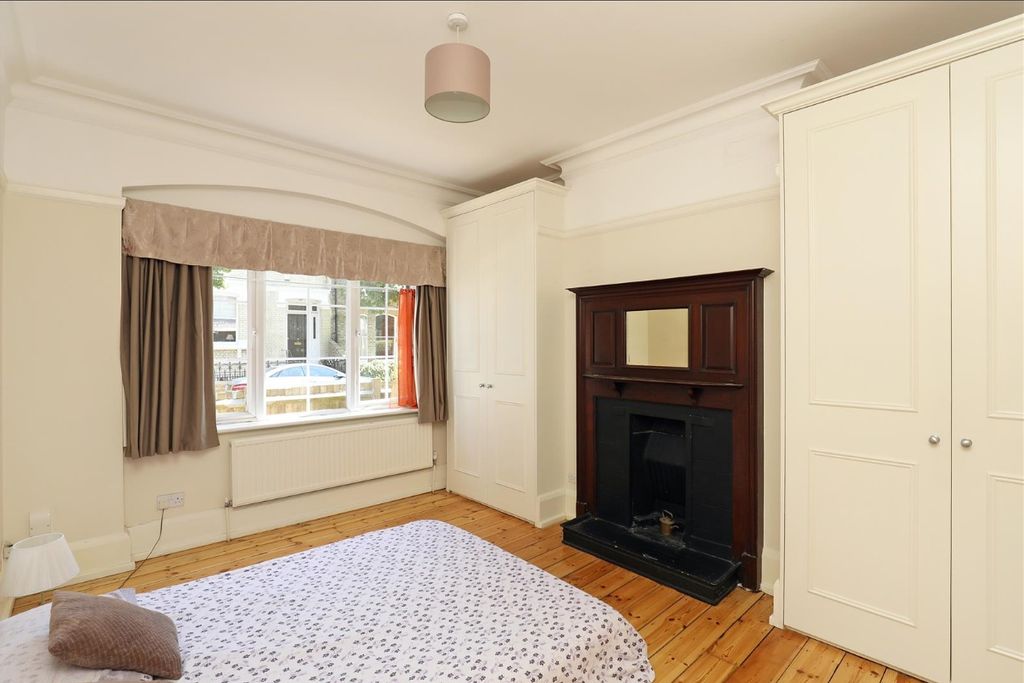 Property photo 3 of 9