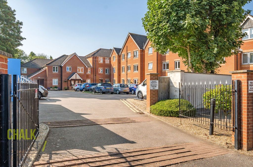 Property photo 2 of 16