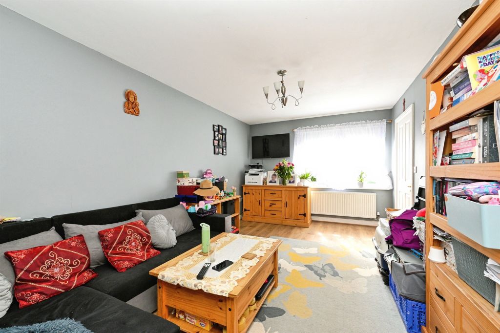 Property photo 3 of 16