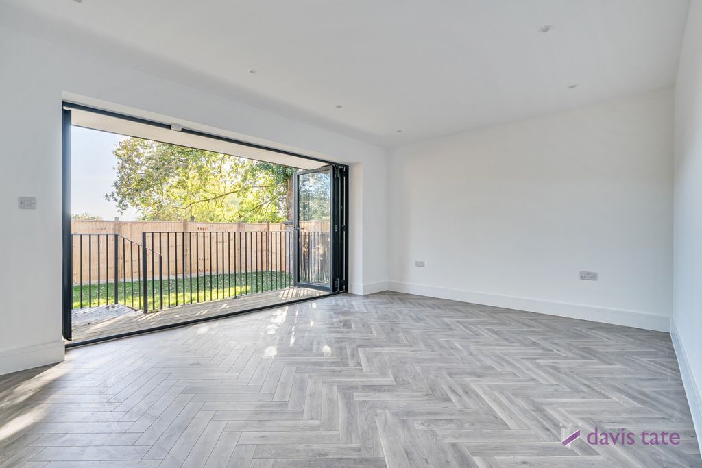 Property photo 3 of 13 Picture No. 04