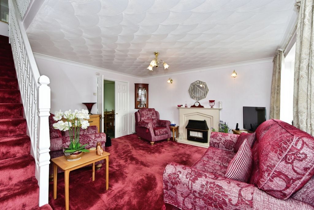 Property photo 3 of 18 Pbox-Img.Jpg