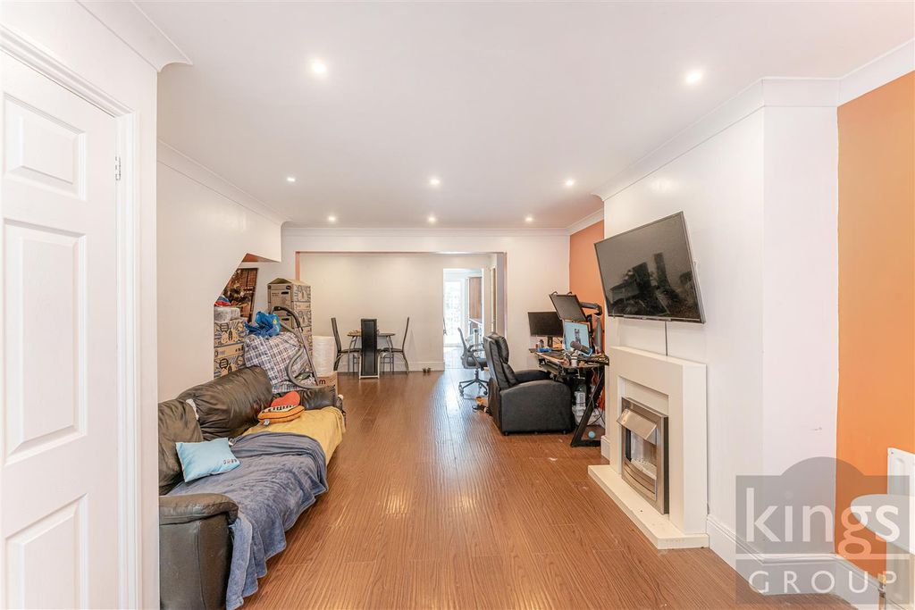 Property photo 2 of 16