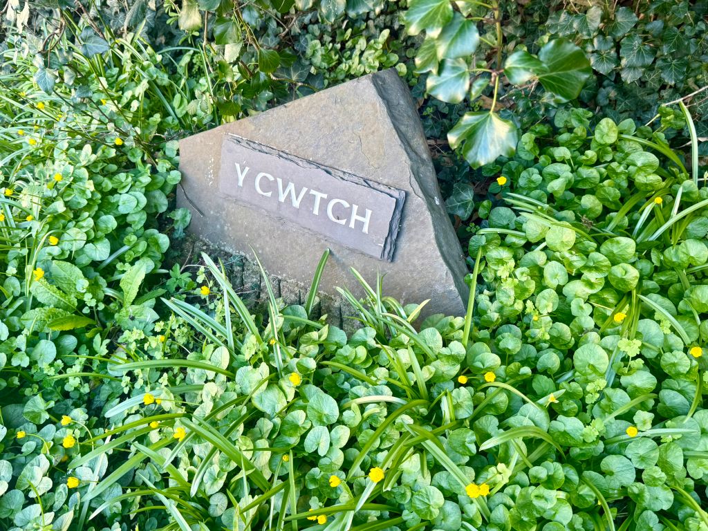 Property photo 2 of 36