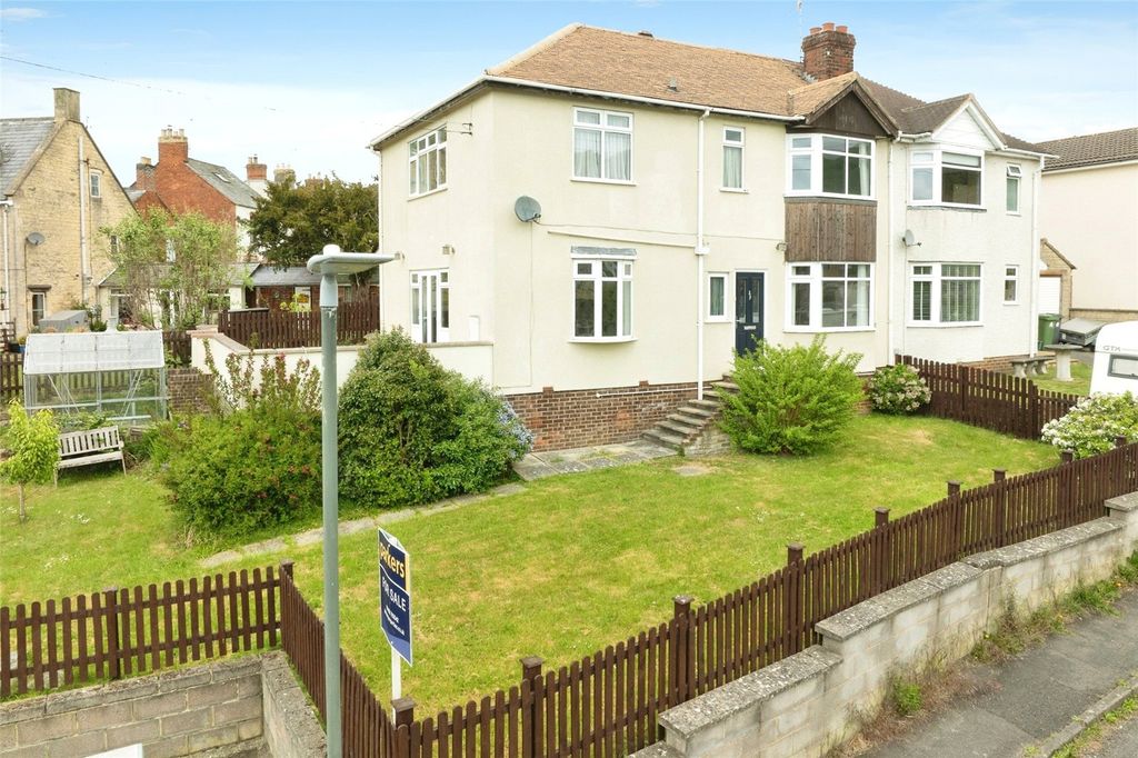 Property photo 1 of 19 Picture No. 53