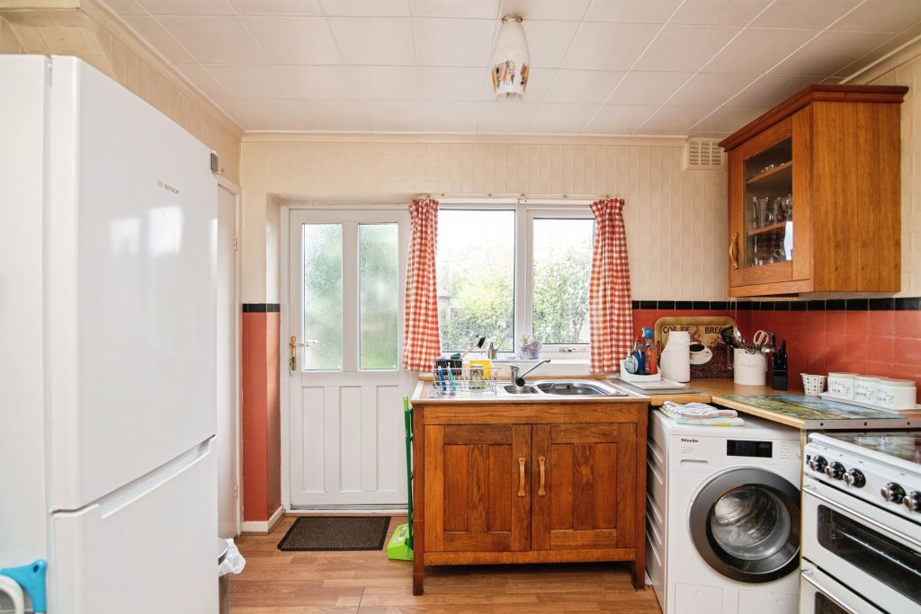 Property photo 3 of 13